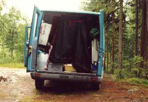 Das Auto als 'Trockenraum' für die nasse Kohte
